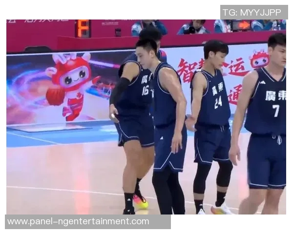 广东王牌后卫18投砸下20分5篮板4助攻3抢断震撼杜锋展现CBA顶级实力